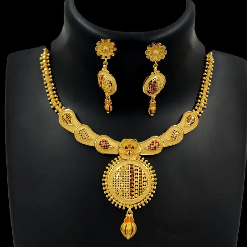 Custom Engraved Necklaces-Pari Art Jewellery Forming Gold Necklace Set