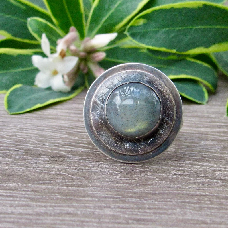 Modern Wedding Bands for Men-Circular Labradorite Ring