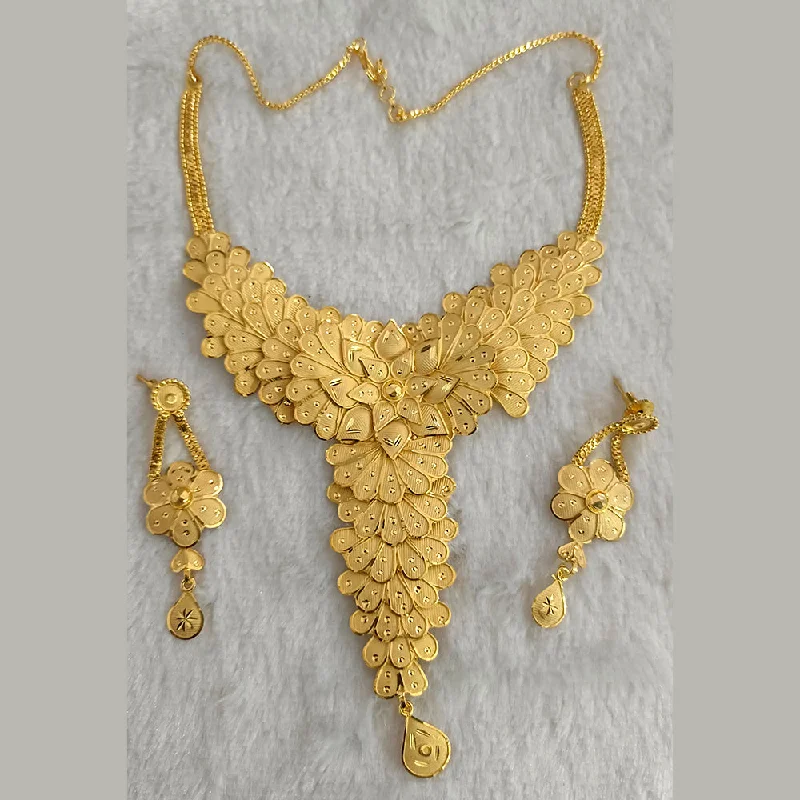 Elegant Gold Necklaces-Pari Art Jewellery Forming Gold Necklace Set