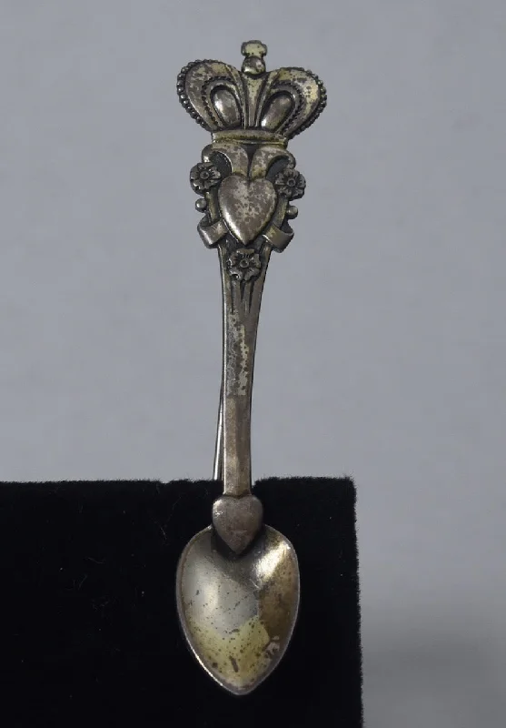 Vintage Brooch with Elegant Design-Coro - Sterling Silver Queen of Hearts Spoon Brooch